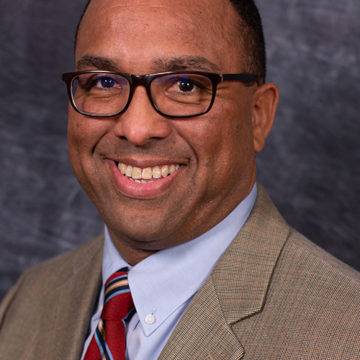 Dr. Luis Ponjuan