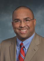 Dr. Luis Ponjuan